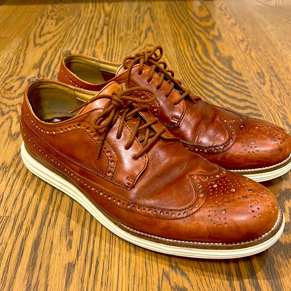 Cole Haan men’s size 10 brown leather shoes